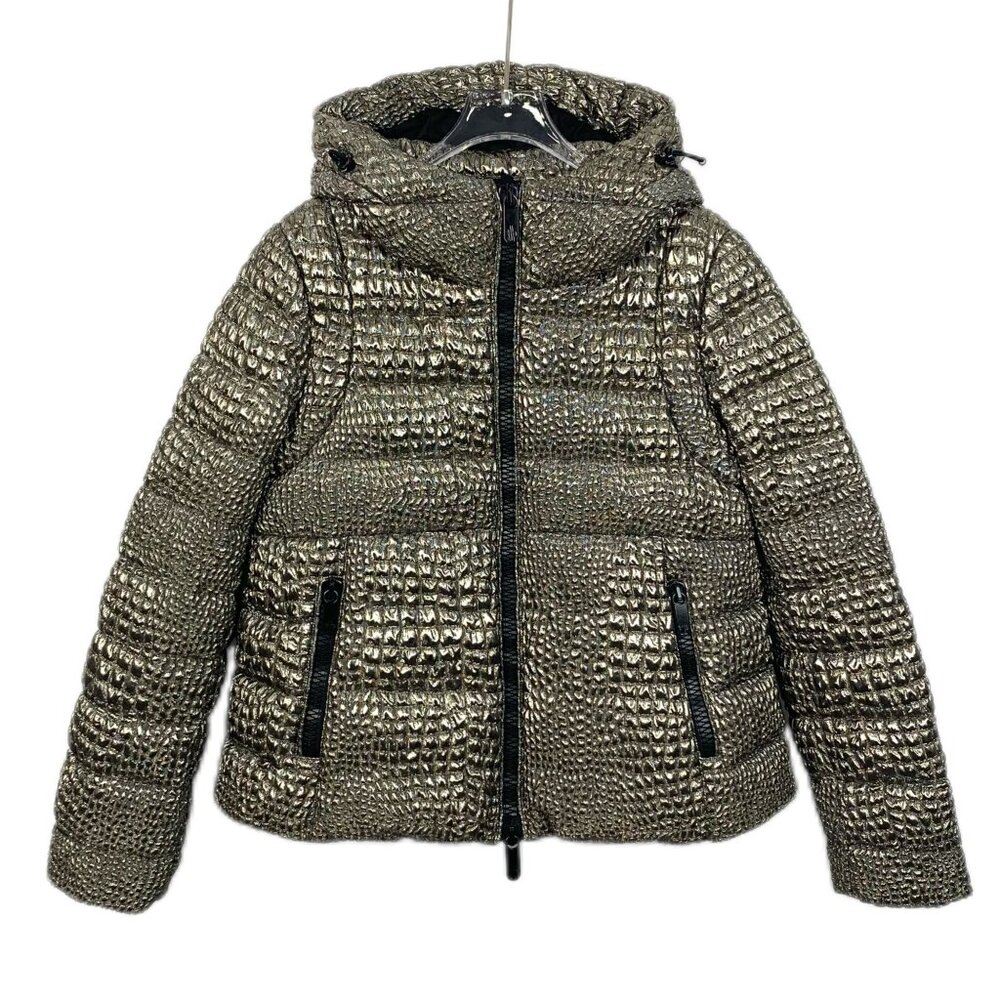 Moncler Metallic Silver Goose Down Puffer Jacket With Hood & Zipper Closure